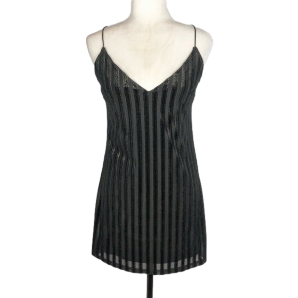 Forever 21 black and gold minidress